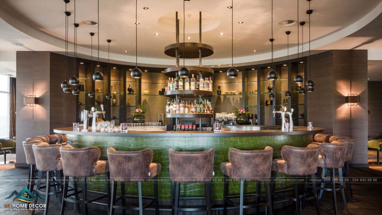 Quầy Bar là nơi không thể thiếu, một địa điểm vui chơi, bung xõa cho du khách tại khách sạn 5 sao