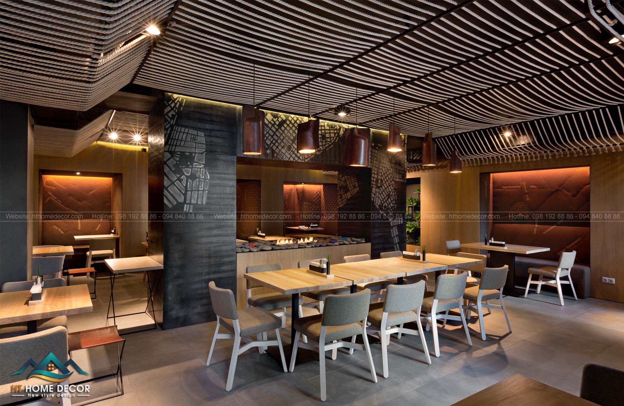 Ở mỗi không gian khác nhau, trần nhà hàng được thiết kế khác nhau. Mang đến không gian linh động cho khách hàng.