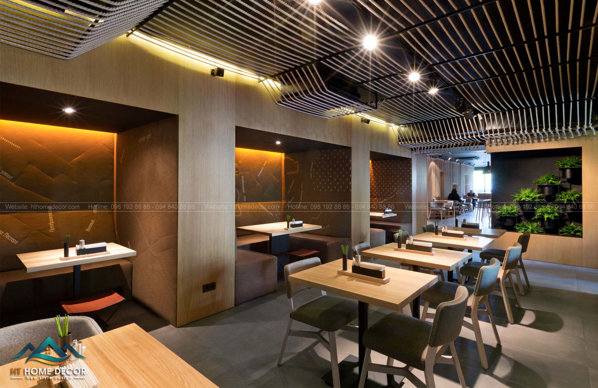 Thiết kế bàn ăn trong một gian riêng biệt, tạo không gian riêng tư cho những cặp tình nhân.