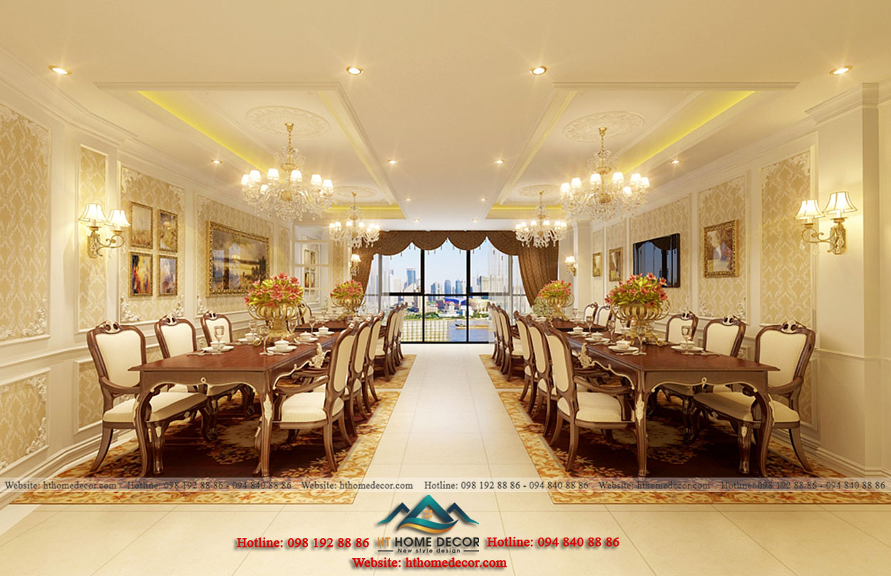 Nội thất nhà hàng hoàng gia sử dụng bộ bàn ghế đơn giản, nhưng được viền đồng quý tộc. 